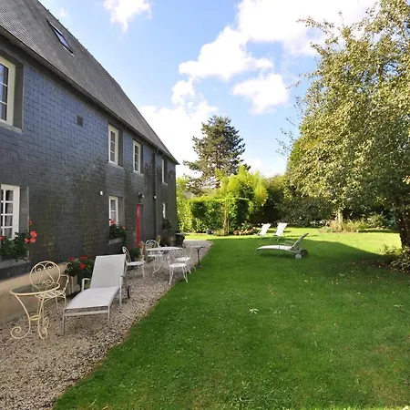 Bed & Breakfast Manoir Des Lions De 3*