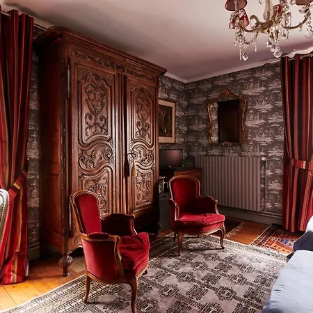 Manoir Des Lions De Bed and breakfast Tourgéville