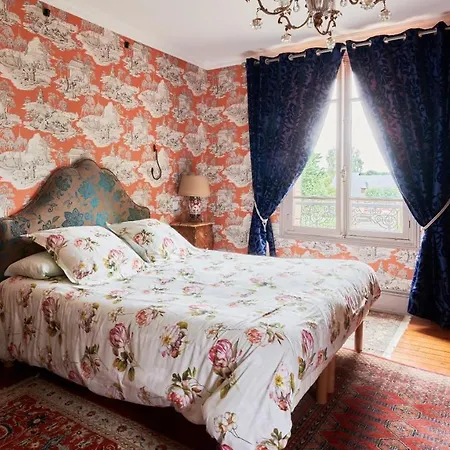 Bed & Breakfast Manoir Des Lions De 3*