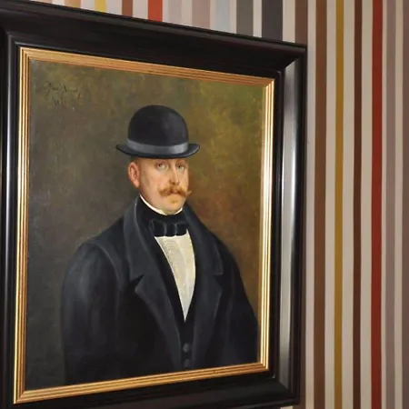 Manoir Des Lions De Nocleg ze śniadaniem