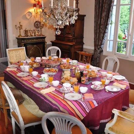 Manoir Des Lions De Nocleg ze śniadaniem 3*