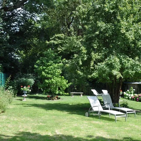 Bed & Breakfast Manoir Des Lions De 3*