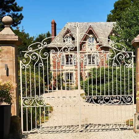 Manoir Des Lions De 3* Tourgéville