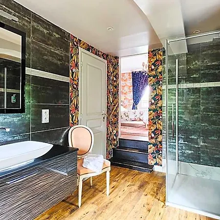 Manoir Des Lions De Bed & Breakfast 3*