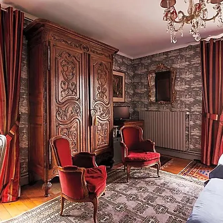 Manoir Des Lions De Bed & Breakfast Tourgéville