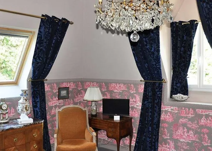 Manoir Des Lions De Отель типа 