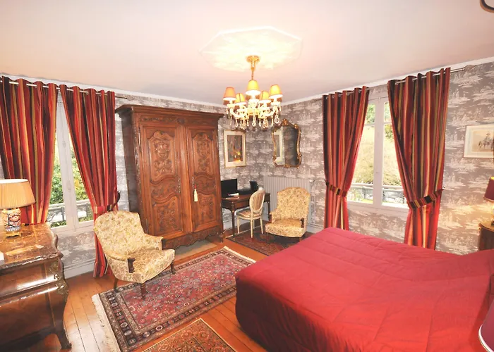 Manoir Des Lions De Bed & Breakfast 3*