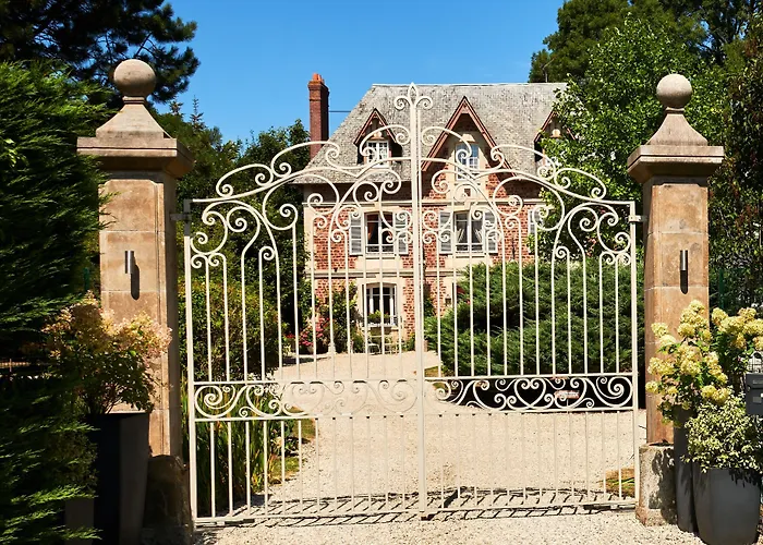 Manoir Des Lions De 3* Tourgeville