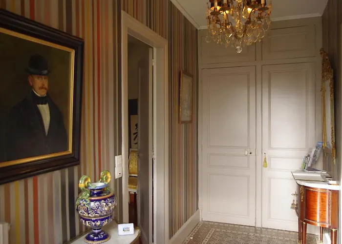 Bed & Breakfast Manoir Des Lions De 3*